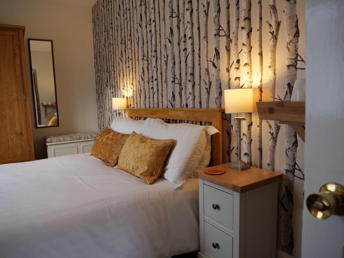 Windrush House Bed & Breakfast Бродуей Екстериор снимка